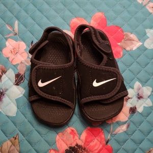 Nike sandles